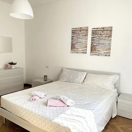 Apartamento Centralissimo Trilocale A Pochi Passi Dal Duomo Milão